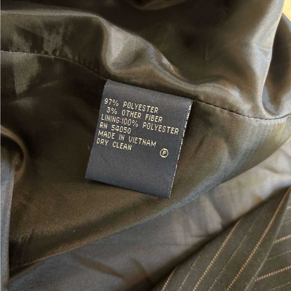 Evan Picone Black Pantsuit Professional Tailored Design - Picture 6 of 10